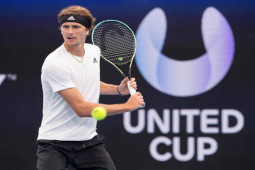 Nóng bỏng tennis United Cup: Zverev thua dễ, ĐT Đức sắp bị Mỹ loại