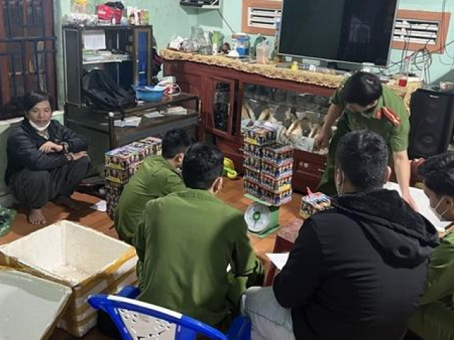 Pháp luật - Bắt sòng bạc, phát hiện ổ pháo lậu