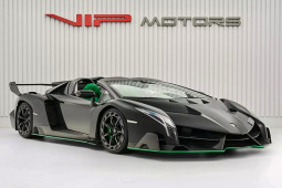 Siêu phẩm Lamborghini Veneno mui trần lên sàn đấu giá hơn 200 tỷ đồng