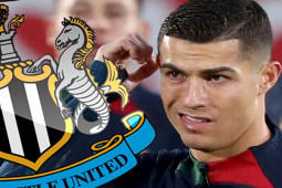 Hợp đồng Ronaldo gây sốc: Al Nassr có thể cho anh sang Newcastle mùa sau