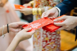 Cha mẹ nhất định phải dạy con những điều này khi nhận lì xì Tết
