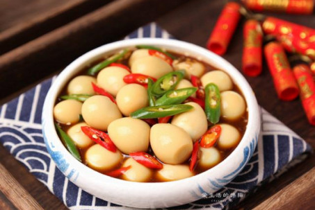 Có hũ trứng cút ngâm tương, ngày bận rộn chỉ cần lấy ra ăn với cơm...