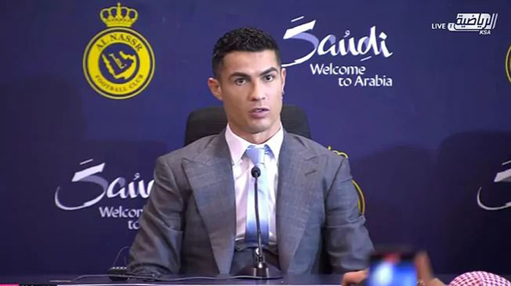 Ronaldo chính thức ra mắt Al Nassr, tạo nên cơn sốt chưa từng có từ khi rời MU
