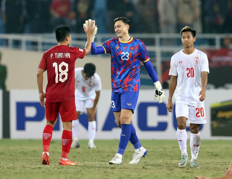 Tối 3/1, ĐT Việt Nam đánh bại Myanmar với tỉ số chung cuộc 3-0 để giành ngôi nhất bảng B AFF Cup 2022.&nbsp;