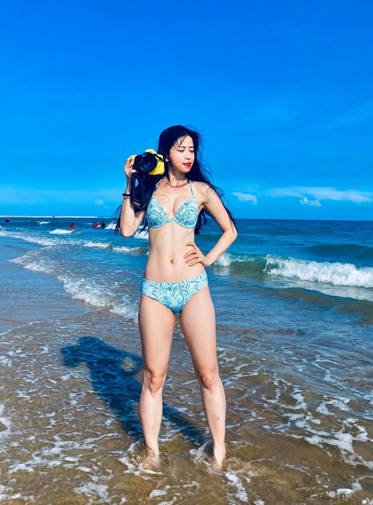 Cô sở hữu thành tích gồm 5 Huy chương Vàng ở Giải vô địch thế giới, 2 Huy chương Vàng giải châu Á và 1 Huy chương Vàng Đông Nam Á ở nội dung quyền thuật đồng diễn.
