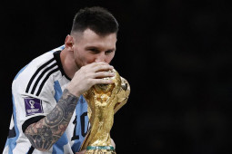 Messi kết thúc kỳ nghỉ hậu World Cup: Sẵn sàng về PSG trợ chiến Mbappe