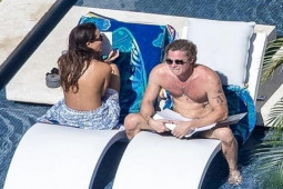 Đàn ông - Brad Pitt 60 tuổi vẫn ngời ngời phong độ, "cưa" đổ tình trẻ kém 27 tuổi