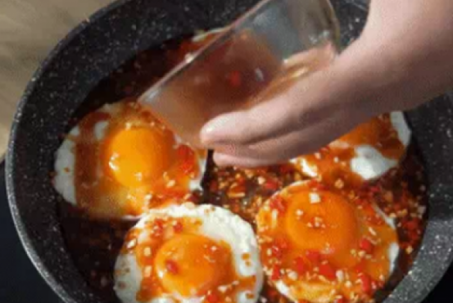 20 phút chế biến, chỉ 15.000đ có ngay món ăn lạ miệng với trứng sốt...