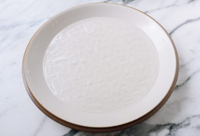 Cách làm nem cuốn đều tăm tắp - món ăn tượng trưng cho sự sung túc - 6