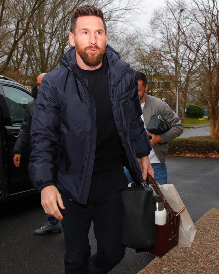 Messi trở lại đại bản doanh của PSG sau 2 tuần nghỉ ngơi hậu World Cup