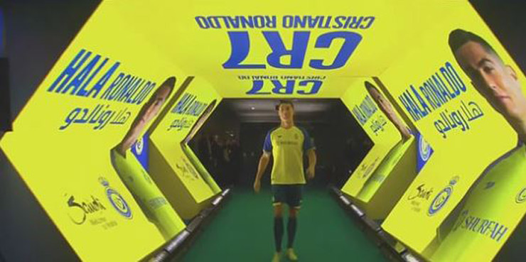 Ronaldo ra mắt Al Nassr: 25.000 CĐV chào đón siêu sao, đại tiệc ấn tượng - 5