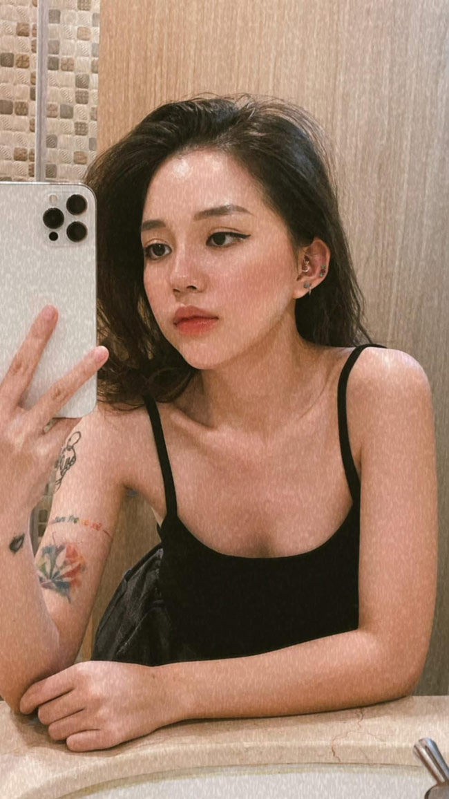 Cô nàng trở thành một streamer chuyên nghiệp, tên tuổi và hình ảnh cá nhân được cộng đồng mạng "săn tìm".
