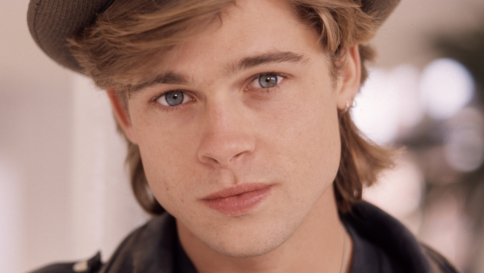 Brad Pitt là một trong những nam diễn viên Hollywood điển trai.