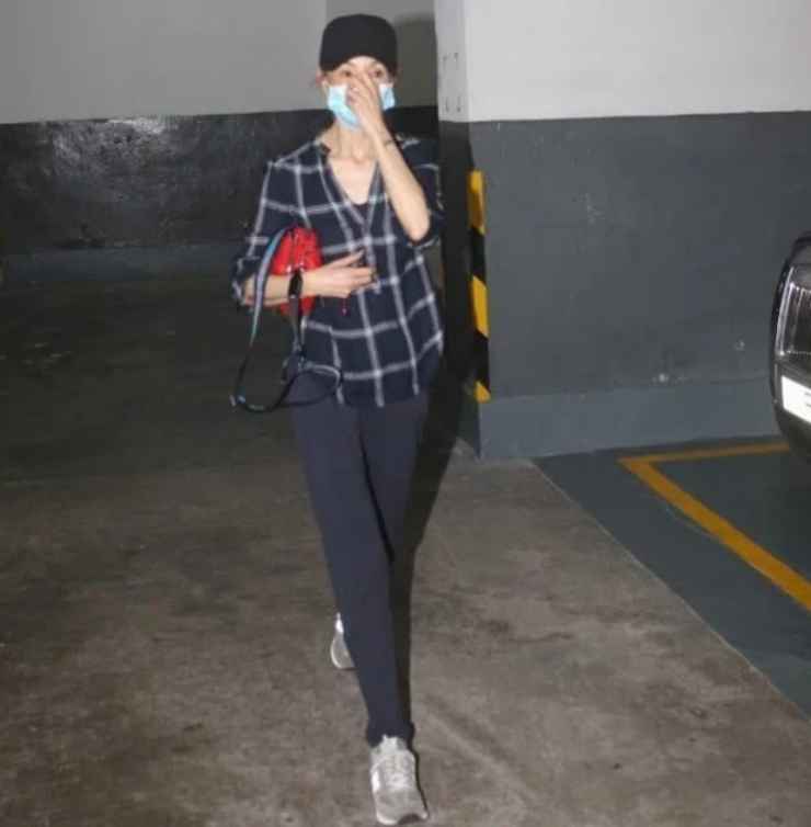 Nữ diễn viên sống giản dị, kín tiếng ở tuổi 58.