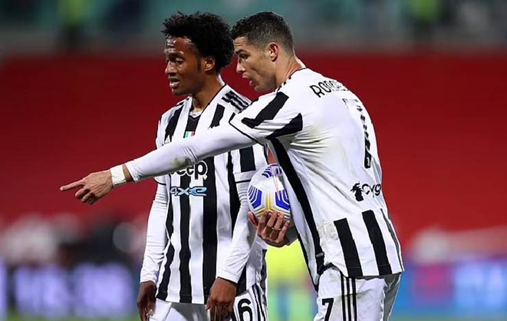 Ronaldo và Cuadrado tại Juventus