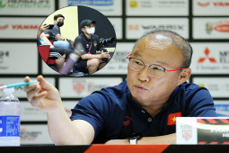 Bóng đá - Thầy Park thắc mắc về nhóm "người lạ" ở họp báo của ĐT Việt Nam tại Indonesia