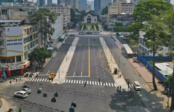 Khảo sát mức sống dân cư năm 2021 mới được Tổng cục Thống kê công bố cho thấy,&nbsp;TP Hồ Chí Minh đứng thứ 2 trong số 10 tỉnh, thành phố có thu nhập bình quân cao nhất cả nước với&nbsp;6,008 triệu đồng/người/tháng.&nbsp;
