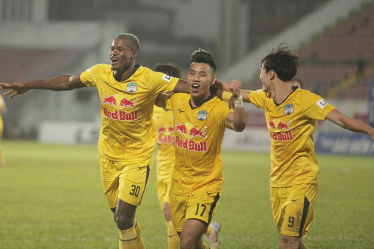 Văn Thanh chưa chắc đến câu lạc bộ Nam Định cùng Hồng Duy.