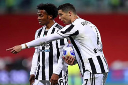 Al Nassr mơ lớn mời toàn đồng đội cũ Ronaldo về: SAO Juventus từng cãi nhau với CR7