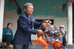 Một gia đình ở Thanh Hóa phải di tản vì đồ đạc liên tục bốc cháy không rõ nguyên nhân