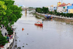 Phát hiện thi thể người đàn ông dưới kênh ở Bạc Liêu