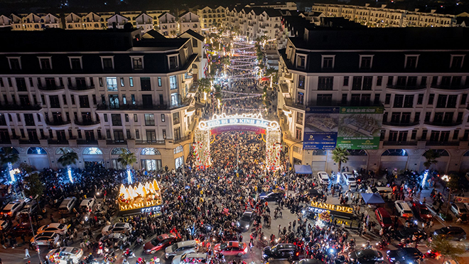 Phố đi bộ Kinh Bắc thu hút 7.000 lượt khách tham quan/ngày.