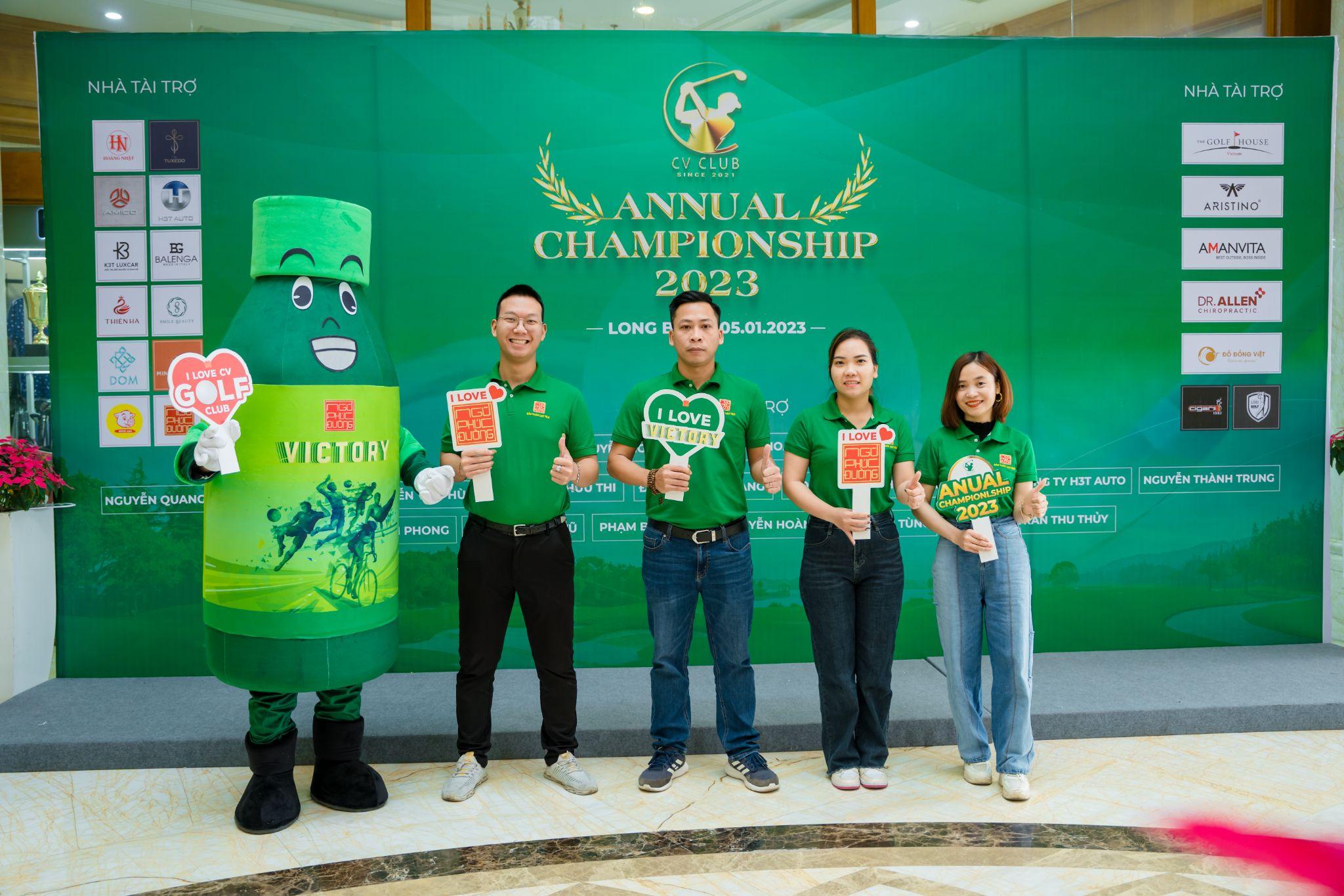 Nhà tài trợ kim cương - Nhãn hàng Victory check-in tại sự kiện