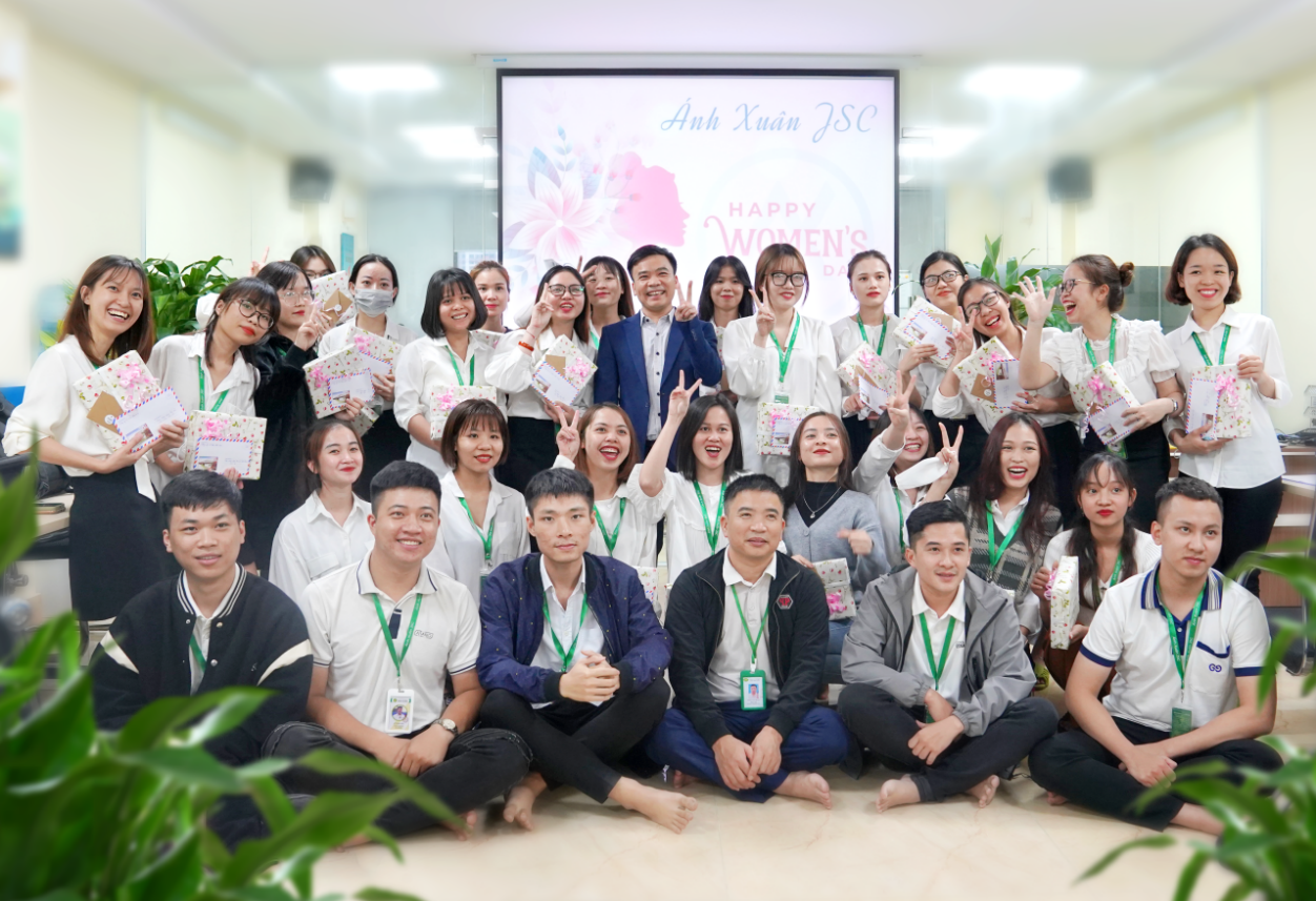 Không khí ấm áp trong ngày 20/10 của CTCP Xuất Nhập Khẩu Ánh Xuân