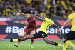 Bóng đá - Báo Thái Lan chê đội nhà "chân gỗ", biết ơn trọng tài vì thoát bàn thua thứ 2