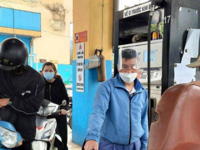 Thị trường - Tiêu dùng - Đề xuất rút thời gian điều hành giá xăng dầu xuống 7 ngày, cố định vào thứ Năm hàng tuần