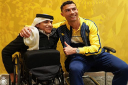 Ronaldo khoe thân hình hoàn hảo, ăn mừng CLB mới Al Nassr thắng trận