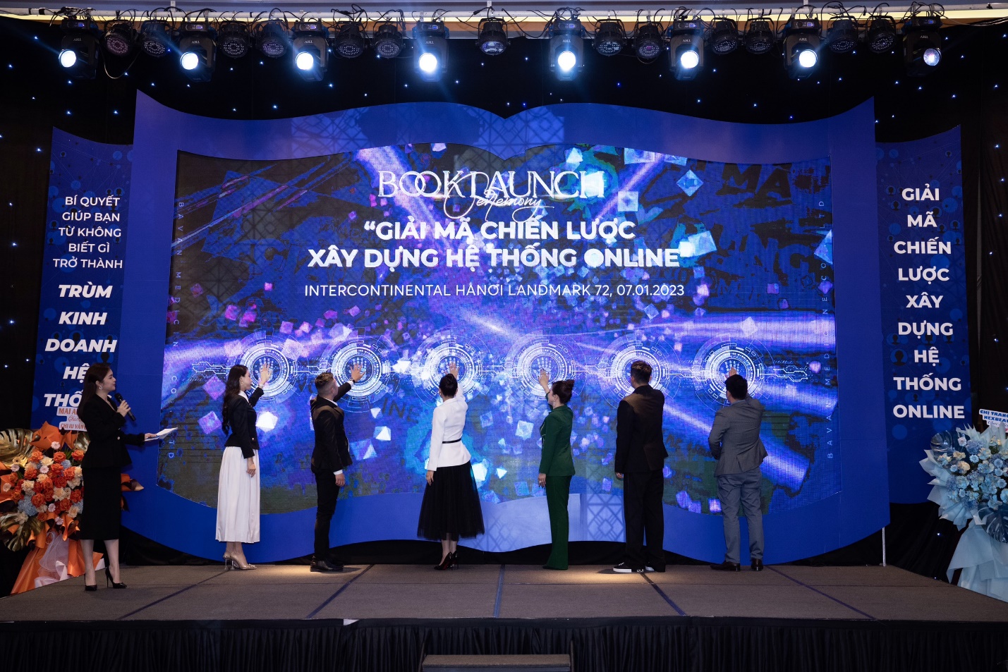 Toàn bộ những bí quyết về bước đầu trong khởi nghiệp qua hình thức kinh doanh online sẽ có trong “Giải mã chiến lược xây dựng hệ thống online”.