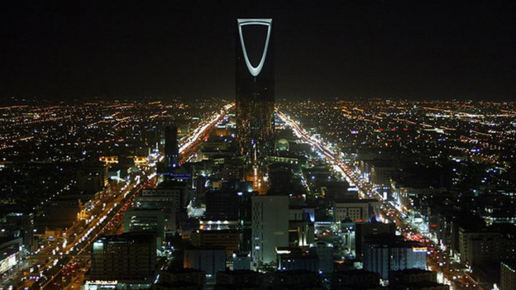 Tòa cao ốc Kingdom Center Tower ở El Riyadh dành cho giới Siêu giàu, trong đó có căn hộ của gia đình Ronaldo với 17 phòng. Ảnh: S.E