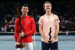 Djokovic cân bằng kỷ lục giành danh hiệu với Nadal