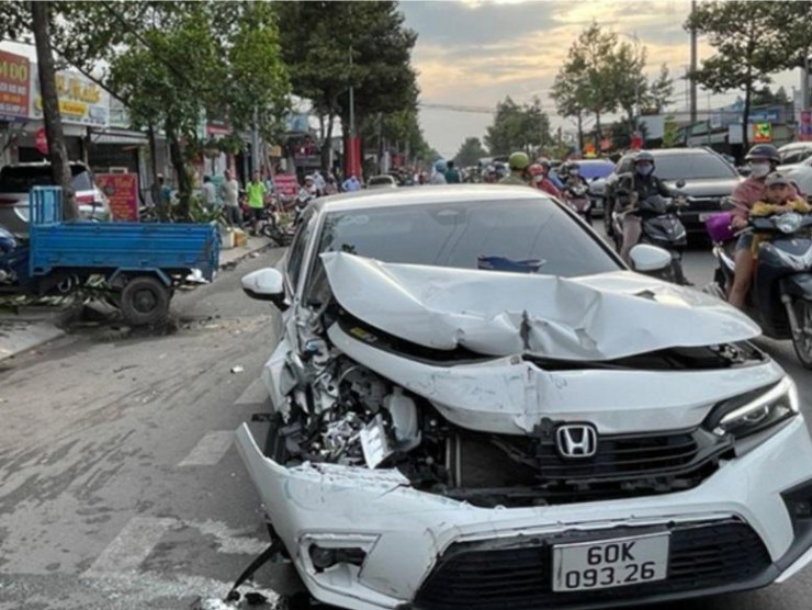 Xe ô tô do ông Phước điều khiển gây tai nạn