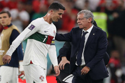 Thầy cũ nối gót Ronaldo sang Ả Rập sau khi bị Bồ Đào Nha sa thải