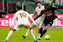 Bóng đá - Kết quả bóng đá AC Milan - AS Roma: Cơn mưa thẻ vàng, rượt đuổi khó tin (Serie A)