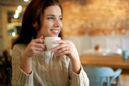 3 thói quen uống vào buổi sáng giúp giảm mỡ bụng nhanh chóng