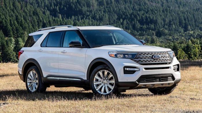 Ford Explorer hết "kèm lạc" lại được giảm giá 100 triệu đồng