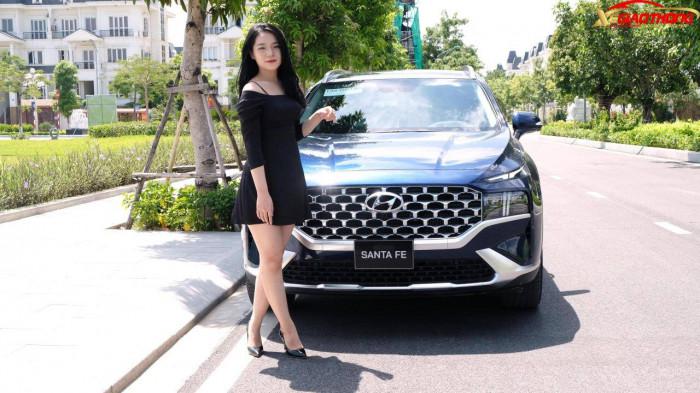 Hyundai SantaFe giảm giá hơn 100 triệu đồng