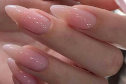 Làm đẹp - Huyết thanh dài và làm chắc móng từ... tỏi