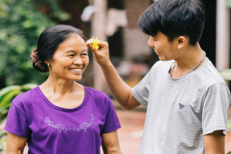 Bạn trẻ - Cuộc sống - Chàng trai Thái Nguyên chia sẻ về một năm "đổi đời" nhờ Youtube