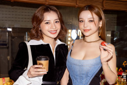 Đời sống Showbiz - Chi Pu tái xuất, đọ sắc cùng Huyền Baby tại sự kiện