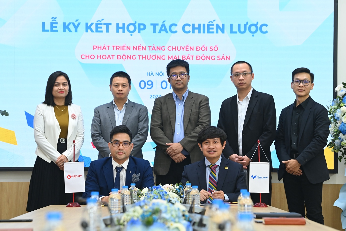 Đại diện Meey Land và Gpay tại lễ ký kết