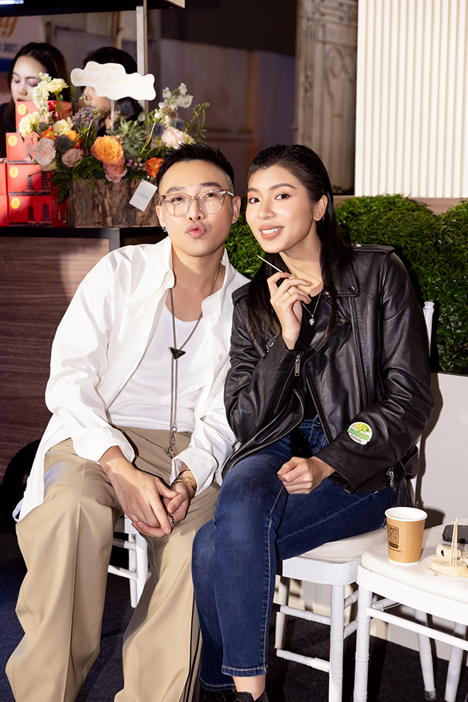 Chi Pu tái xuất, đọ sắc cùng Huyền Baby tại sự kiện - 5