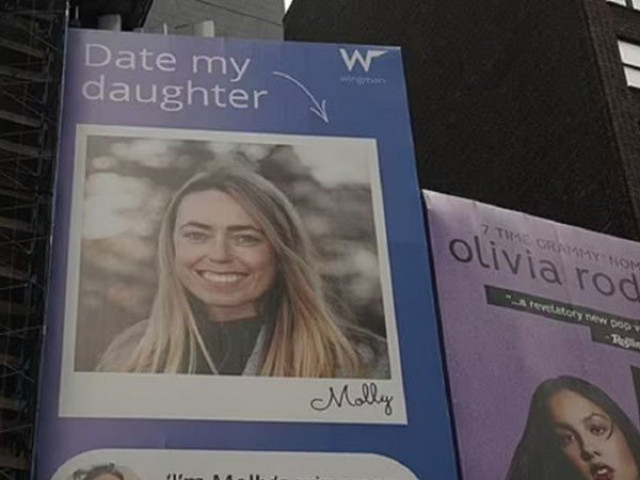 Mẹ bị ung thư treo biển quảng cáo con gái để tìm rể trước khi qua đời