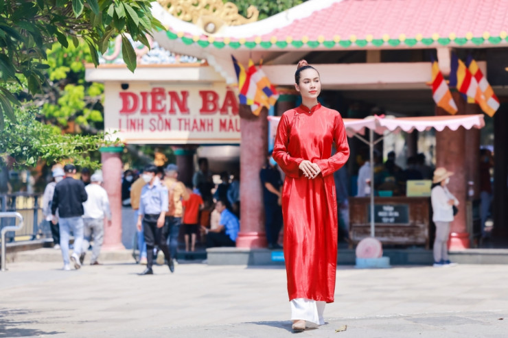 Lễ hội xuân núi Bà thu hút nhiều du khách dịp đầu năm.