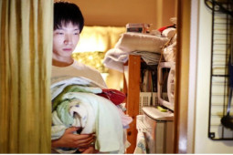 ”Căn bệnh” đáng sợ của đàn ông Nhật Bản khiến các gia đình bất lực