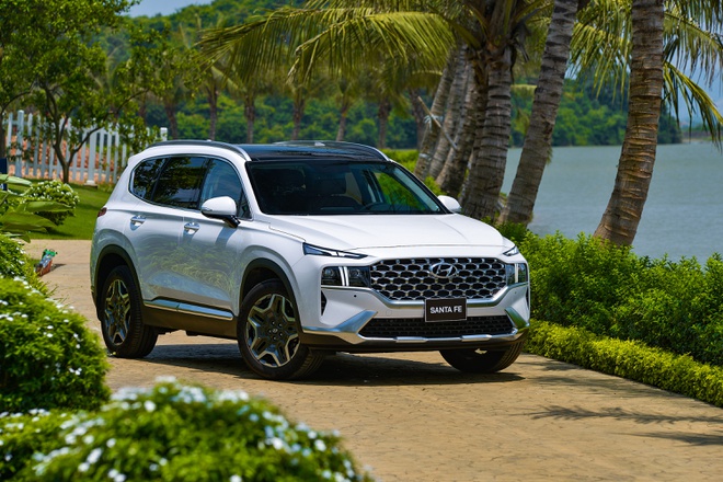 Giá xe Hyundai Santa Fe niêm yết và lăn bánh tháng 1/2023 - 5