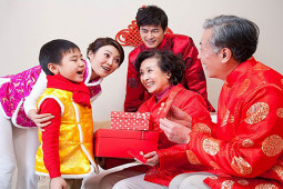 Những câu chúc Tết ông bà sâu sắc và ý nghĩa nhân dịp năm mới